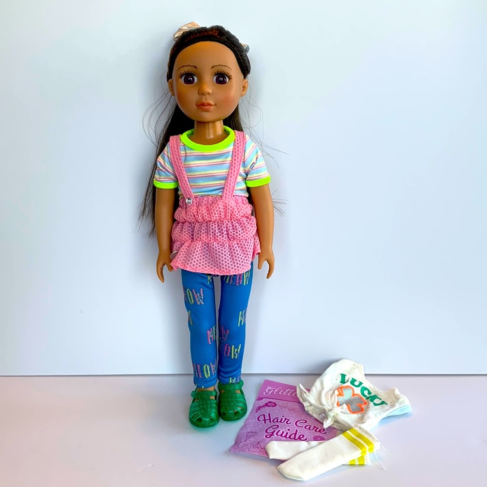Glitter Girl Brunette Doll with Violet / Purple Eyes